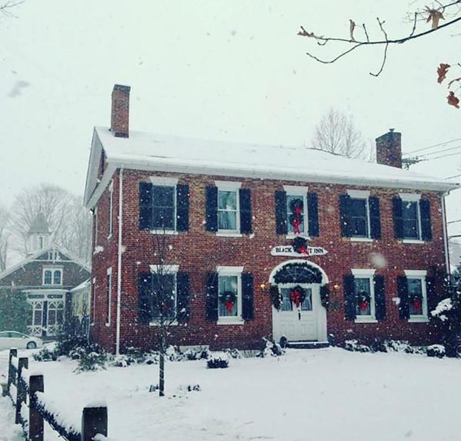 The Black Walnut Inn Amherst Exterior photo